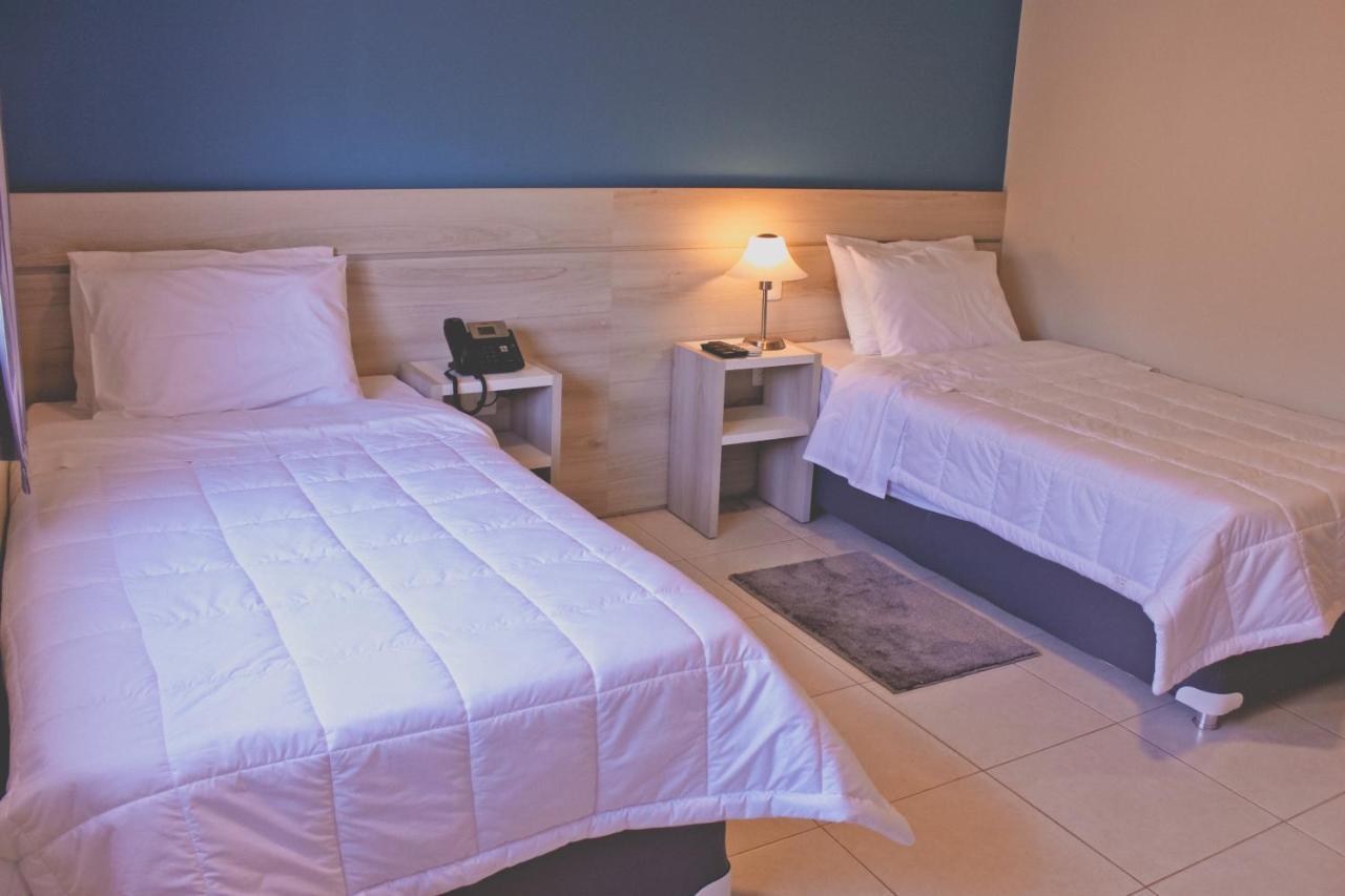 Nova Hotel Ciudad del Este Esterno foto
